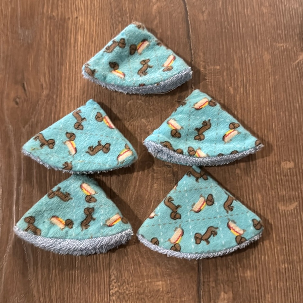 Pee-pee Teepee ⛺️ Weiner Dogs